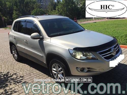 Дефлекторы Hic накладные Volkswagen Tiguan 2007-2016 | Ветровики на скотче HIC с хром молдингом VW26-M