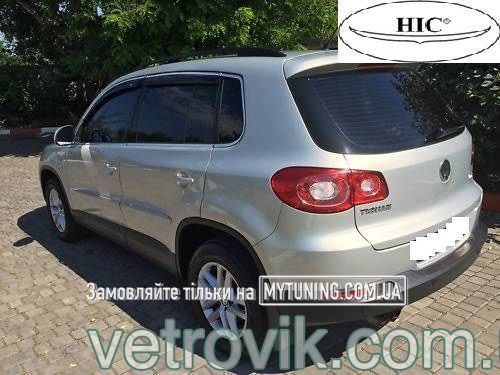 Дефлектори Hic накладні Volkswagen Tiguan 2007-2016 | Ветровики на скотчі HIC з хром молдингом VW26-M
