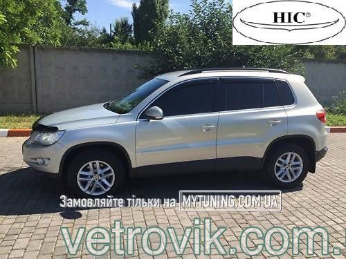 Дефлектори Hic накладні Volkswagen Tiguan 2007-2016 | Ветровики на скотчі HIC з хром молдингом VW26-M