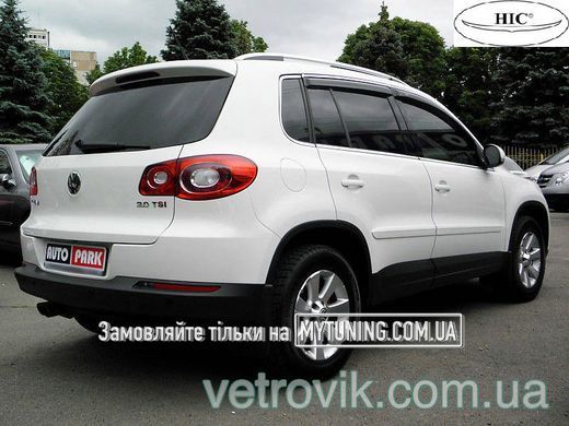 Дефлектори Hic накладні Volkswagen Tiguan 2007-2016 | Ветровики на скотчі HIC з хром молдингом VW26-M