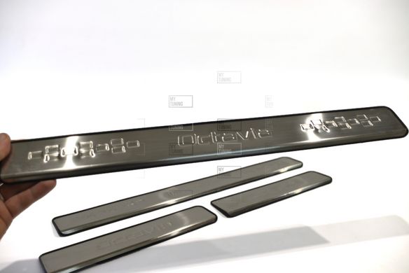 Накладки на пороги Skoda Octavia A7 2013-2020 Havoc (нержавеющая сталь)
