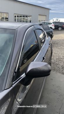 Дефлекторы Hic накладные Toyota Camry V70 2017+ | Ветровики на скотче с хром молдингом HIC T162-IJ