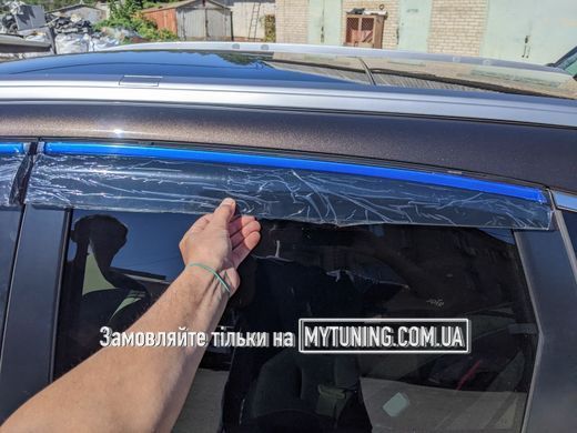Вітровики з хромом на скотчі Honda CRV 2012-2017 Havoc