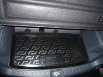 Коврик багажника на Митсубиси Кольт с 2004-> резино-пластиковый 108050100