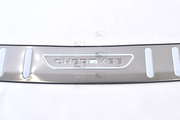 Накладка на задний бампер Jeep Cherokee KL 2014-2019 Havoc (нержавеющая сталь)